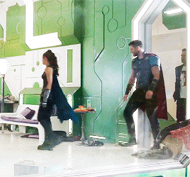 tumblr_pddl68RPyQ1s3c57po1_400.gif