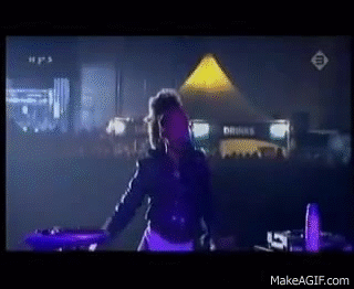 AkP4d0.gif