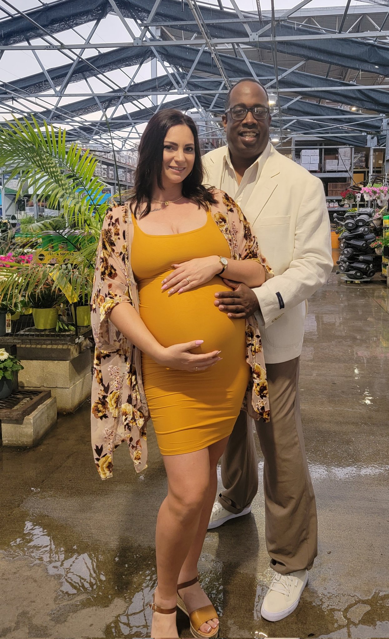 Fo8qUrGXEHgBorN.jpg:large