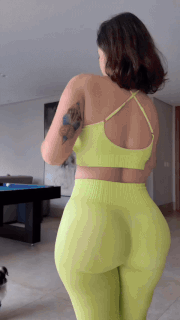27qQUBa.gif