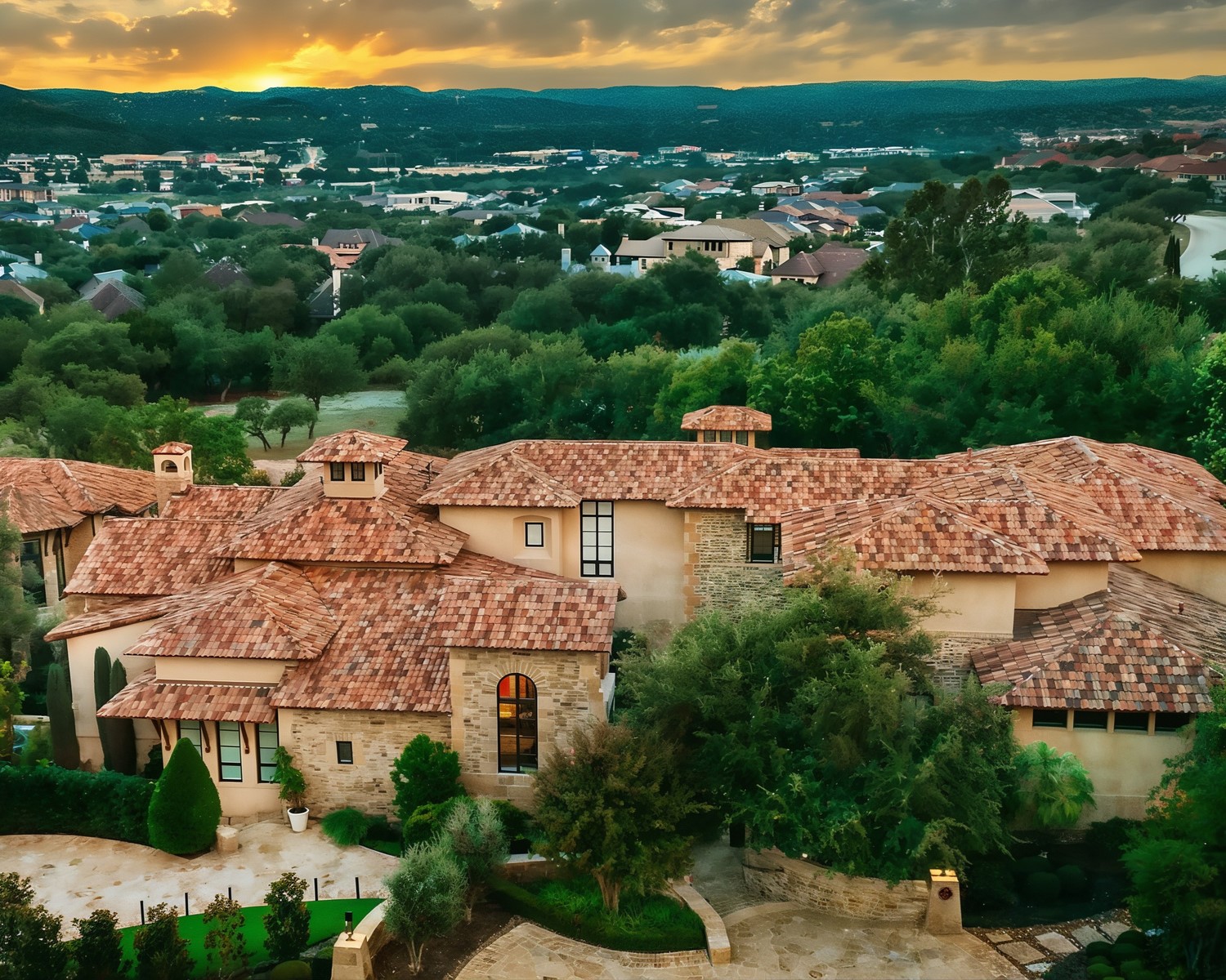 crazyluxuryhomes.com