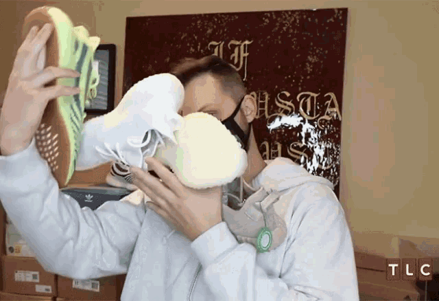 shoes-smelling-shoes.gif