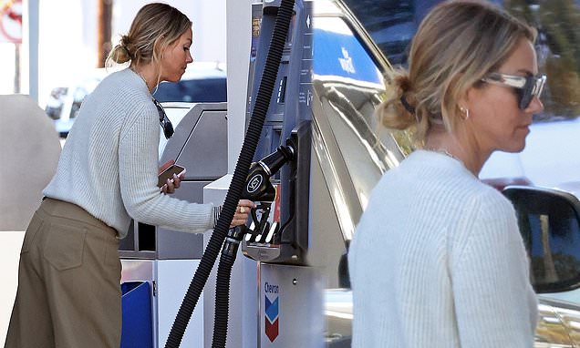 www.dailymail.co.uk