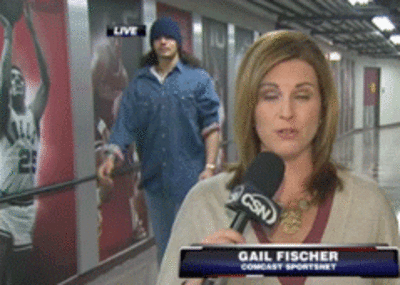 joakim-noah-actin-a-fool-in-background.gif