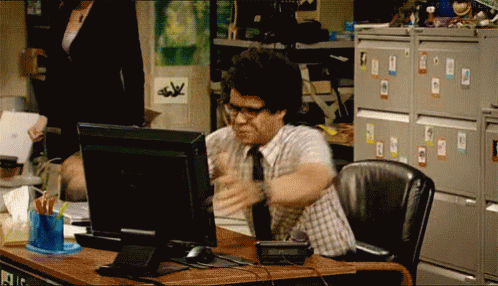 information-technology-frustration-the-it-crowd-1ld6tw2o4y43nm57.gif