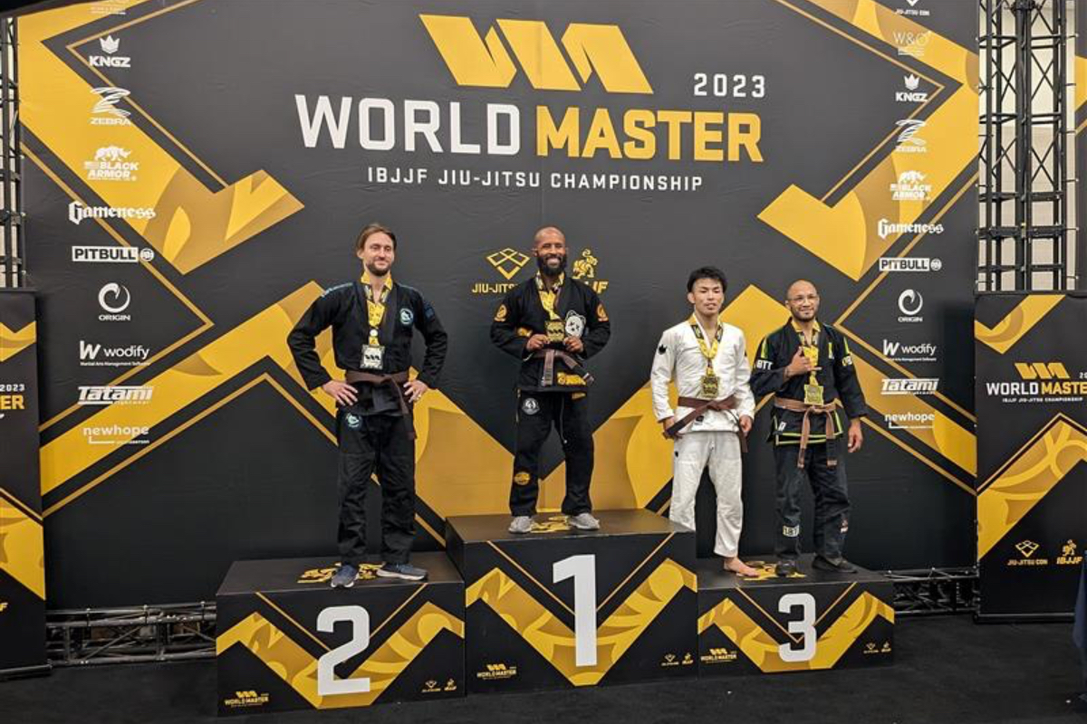 www.onefc.com