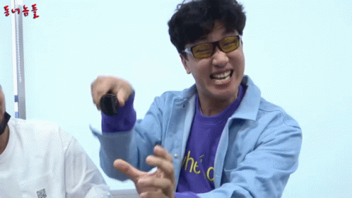 %E6%90%9E%E7%AC%91-%E7%90%86%E9%AB%AE.gif