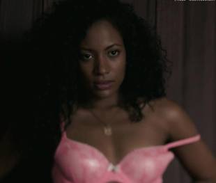 natalie-paul-topless-with-50-cent-exposed-in-power-5036-2.jpg