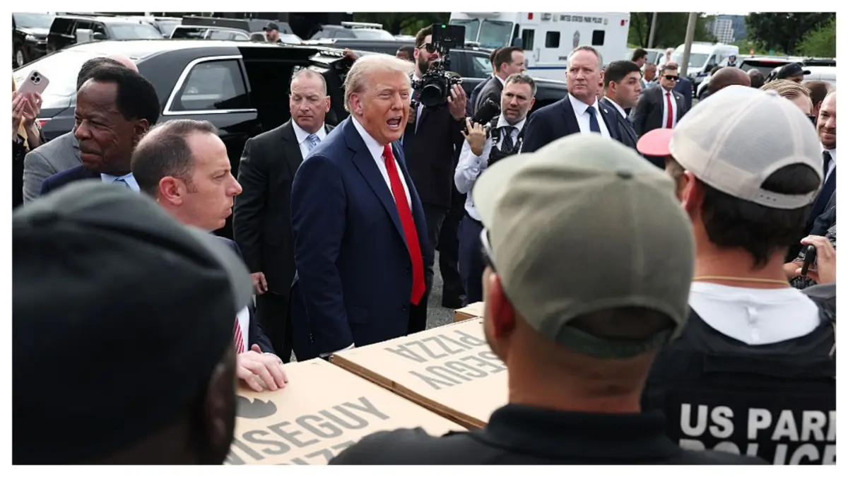 Trum-pizaa-GettyImages-2231377249.webp