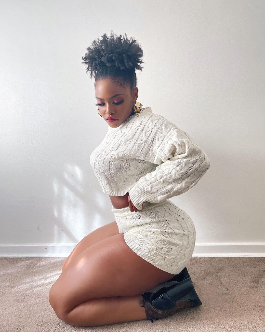 official-nomazeezee.jpg