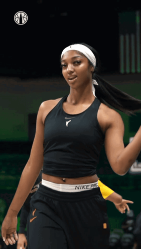 angel-reese-chicago-sky.gif