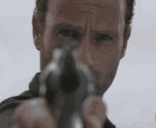 tenor.gif