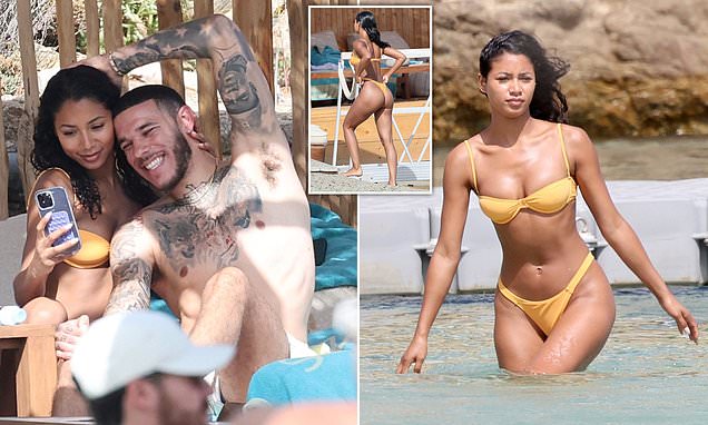 www.dailymail.co.uk