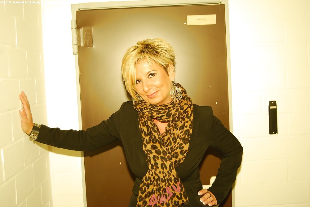 %21%20milf17.jpg