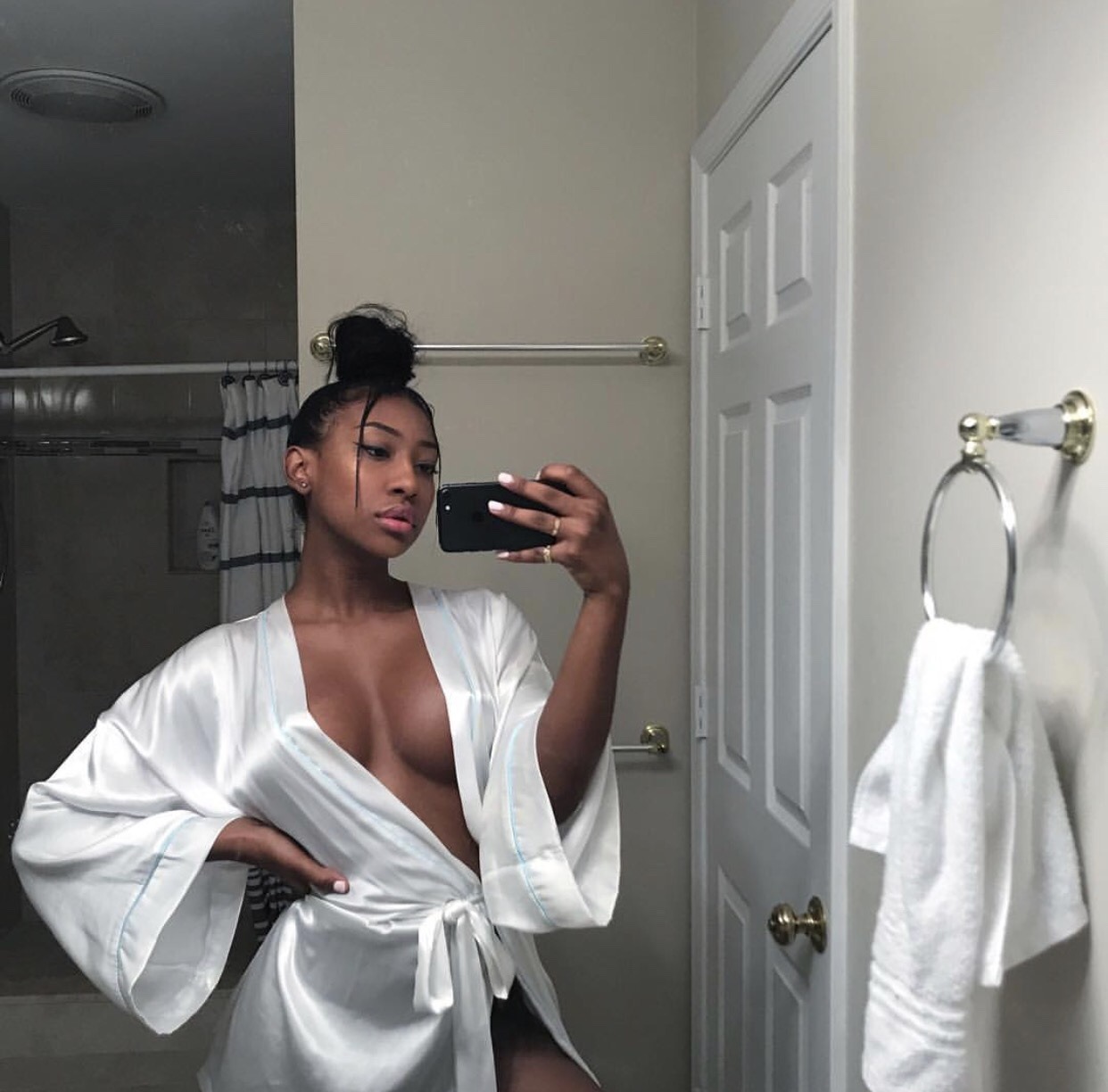 tumblr_oscj6qmpKV1w3p4ero1_1280.jpg