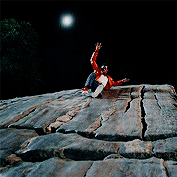 tumblr_oco9x1105K1r3ssslo8_250.gif