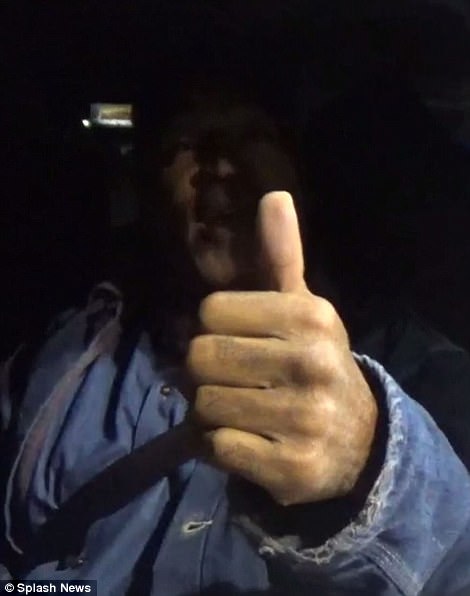 44F0337800000578-0-image-m-22_1506895511631.jpg