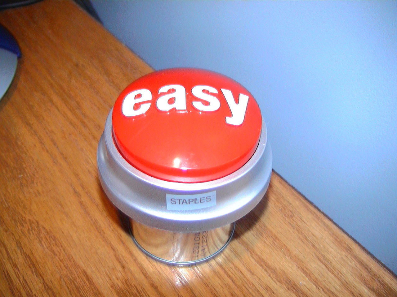20060610041646%21Easy_button.JPG