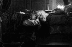 tumblr_n78gbc3yCt1qa0n48o3_r1_250.gif