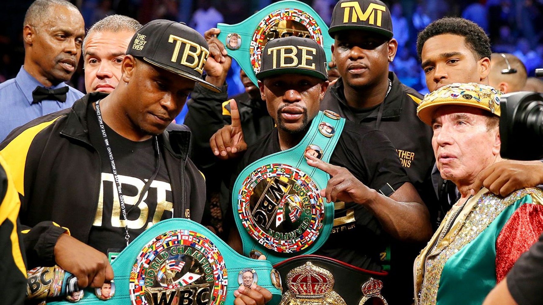 floyd-mayweather-tbe-belts.jpg