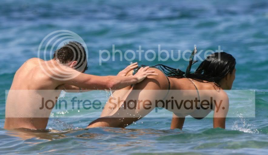 78119_nicole_scherzinger_hawaii_22_.jpg