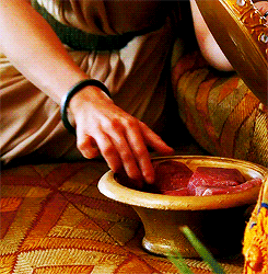 tumblr_mmq1i05LFc1qamvyco2_r1_250.gif