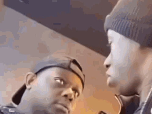 2-men-view.gif