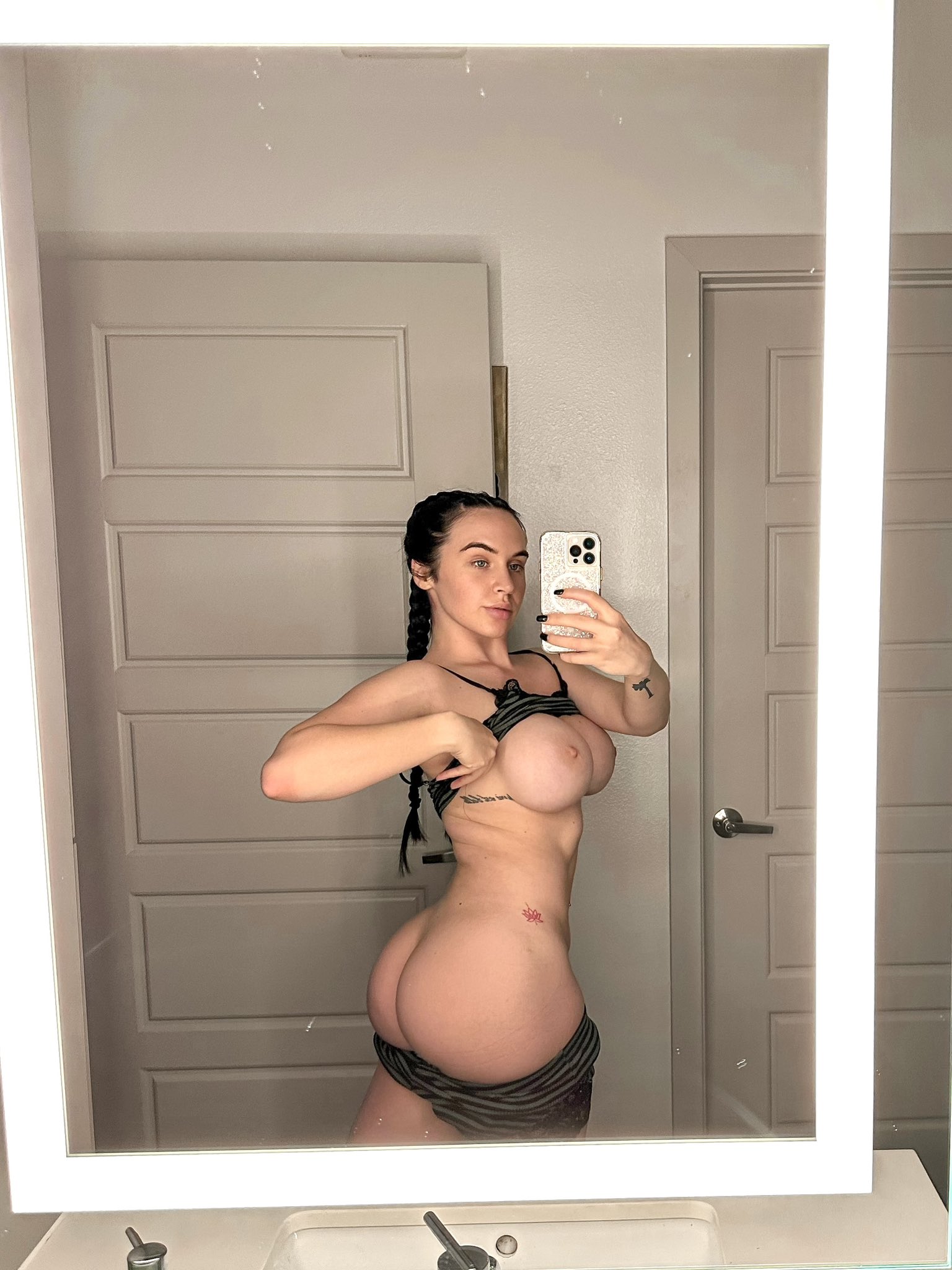 F8CVbTKXoAAH_ZO.jpg:large