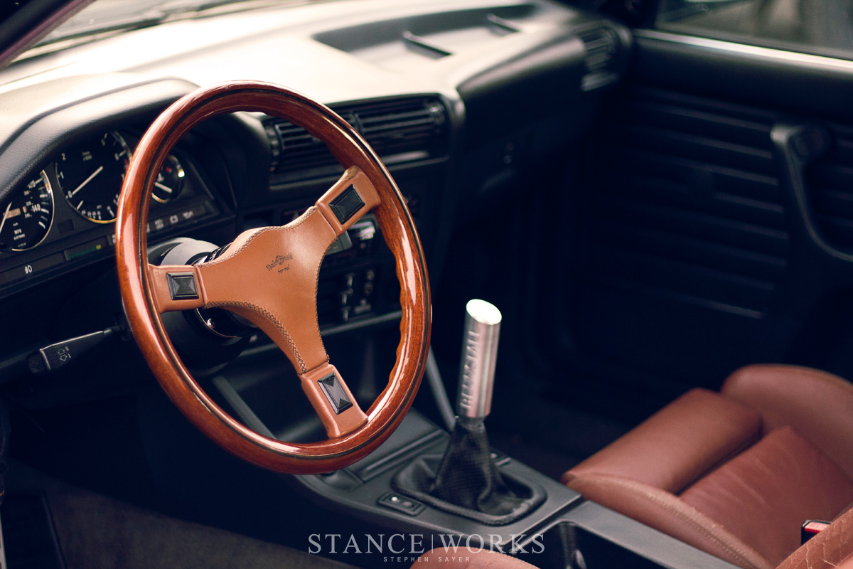 e30-italvolante-wheel-leather-interior.jpg