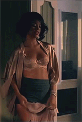 tumblr_ox9ik45AUN1vr4u2no10_250.gif
