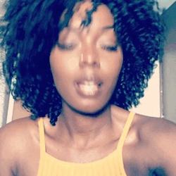 tumblr_oncn1kpDK51qchn1io3_250.gif