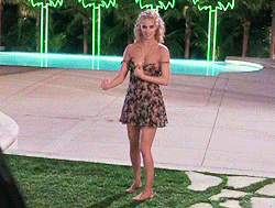 tumblr_ndso0jd2Eh1tjx8u5o1_250.gif