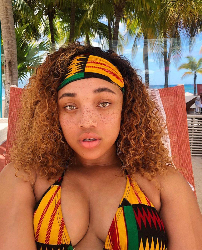 glowmelaninglow-Bu1guc0-ANw-Y.jpg