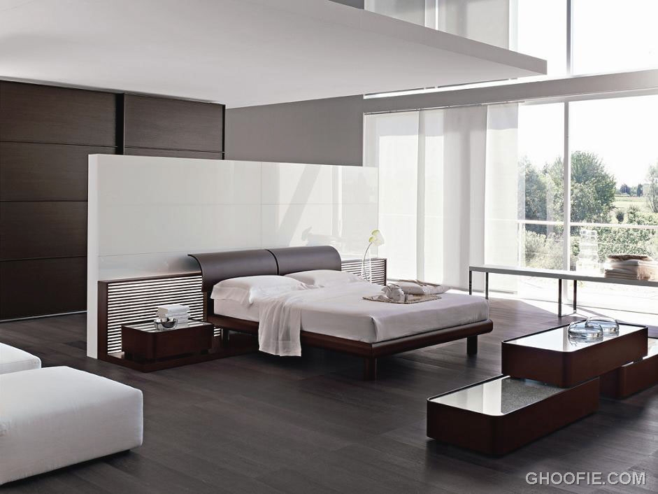 White-Clean-Bedroom-with-Mahogany-Furniture.jpg