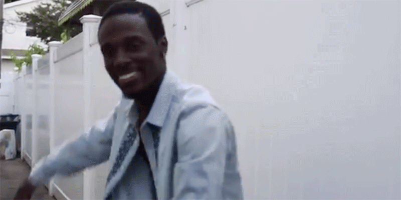 Lyinghands216-1442349007.gif