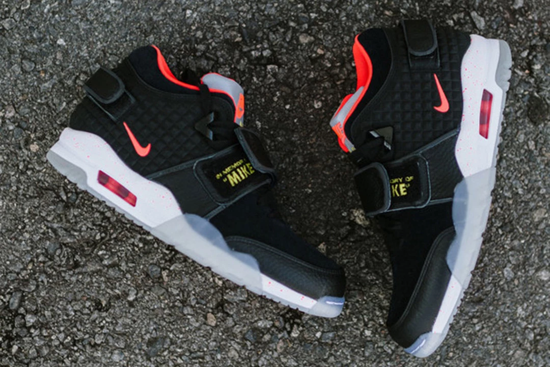 Nike-Air-Trainer-Cruz-BLACK-CRIMSON-1.jpg