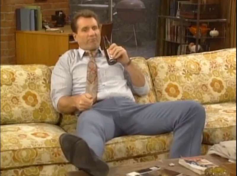 al-bundy-drinking-beer.jpg