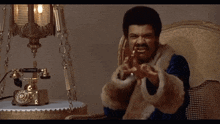 willie-dynamite-bell.gif