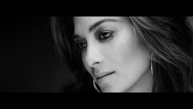 1409823289953_wps_50_Nicole_Scherzinger_exclus.jpg