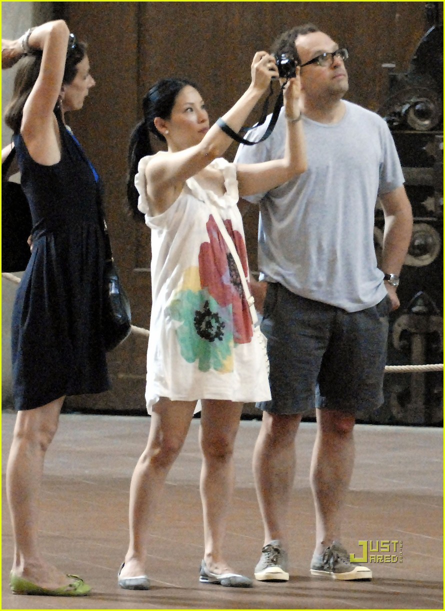 lucy-liu-noam-gottesman-02.jpg
