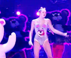 tumblr_ms5uulSrUj1rome1po4_250.gif