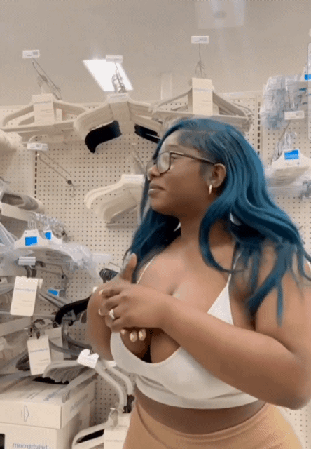 Screen-Recording-20241101-235357-Reddit-1-2.gif
