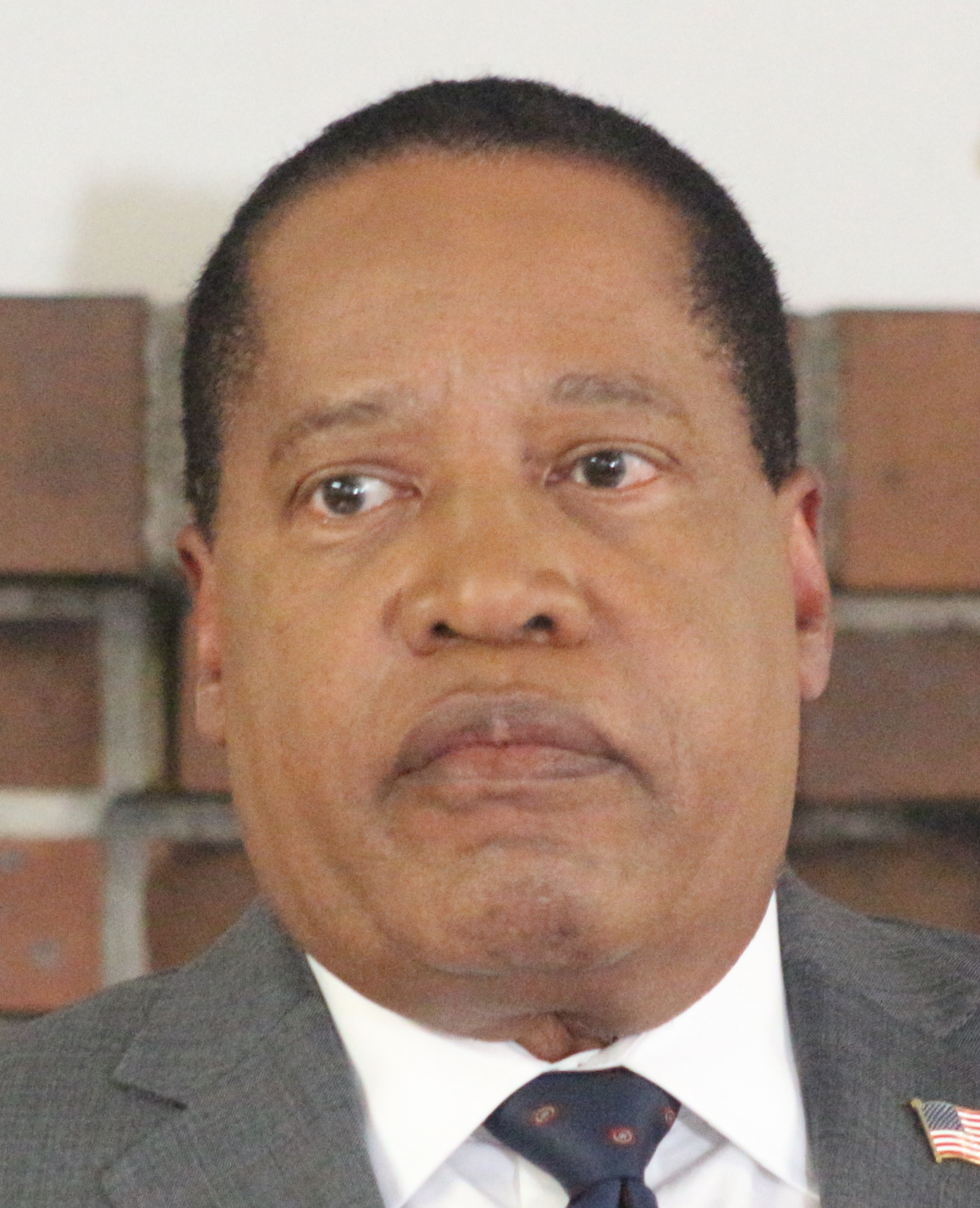 Larry_Elder_%2853027657047%29_%28cropped%29.jpg