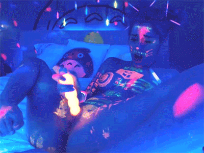 tumblr_okf7xqu07O1w3kxp1o1_400.gif