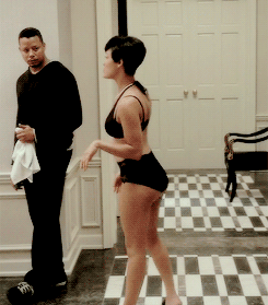 tumblr_njn0xaG6kB1qlnzgco1_250.gif