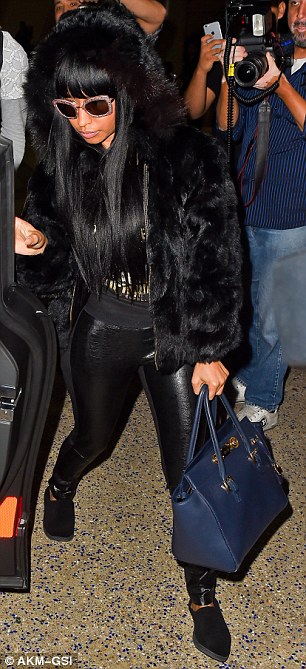 1415723935340_wps_2_Los_Angeles_CA_Nicki_Mina.jpg