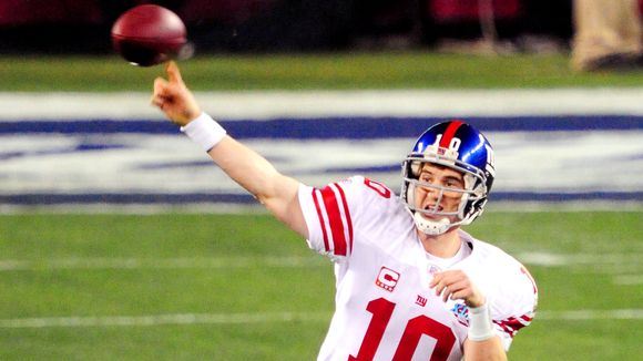 nfl_u_emanning_580.jpg