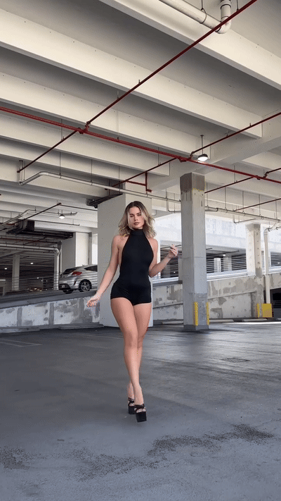 rrgr47ft95jd1.gif