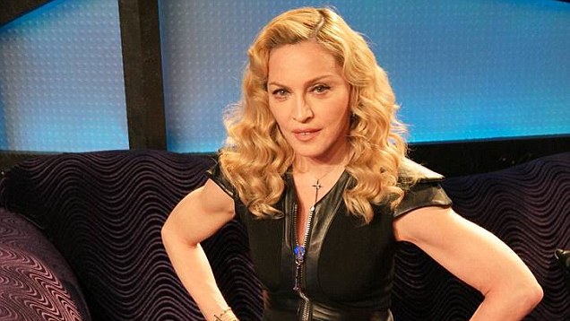 video-undefined-26956A6400000578-409_636x358.jpg