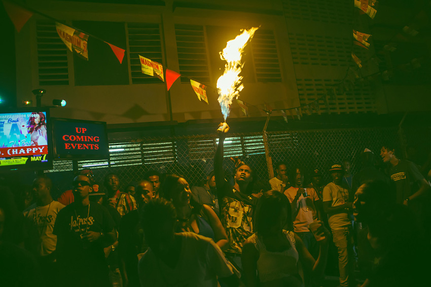 jamaican_party_torch.jpg